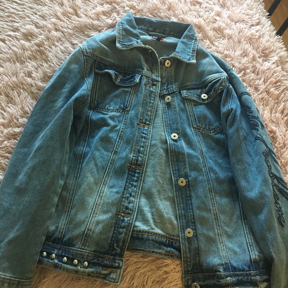Women’s jean jacket